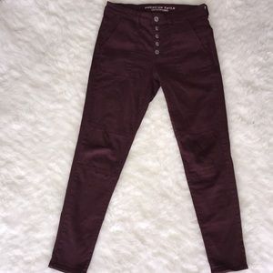 American Eagle Maroon Jegging Button up